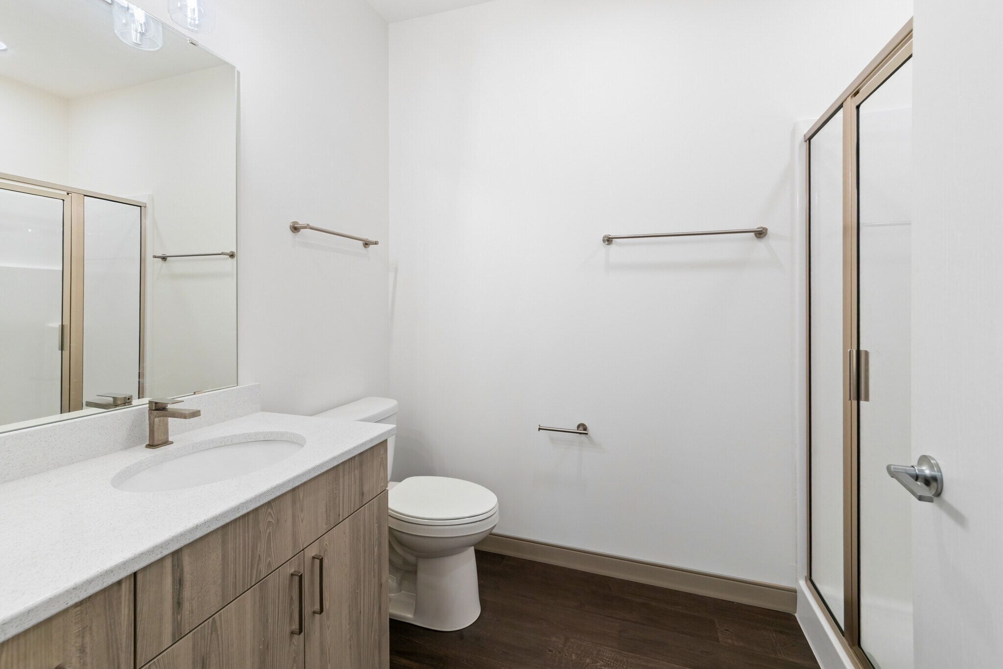 Building Photo - 2420 E Capitol Dr