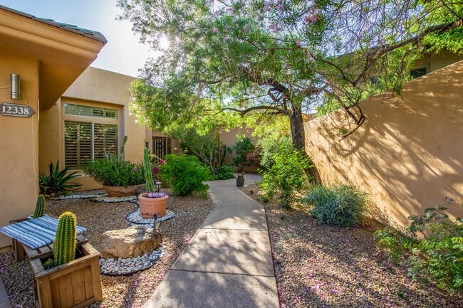 Building Photo - Available June 1st 2026 - Exclusive Gated Scottsdale Mountain Ranch Home