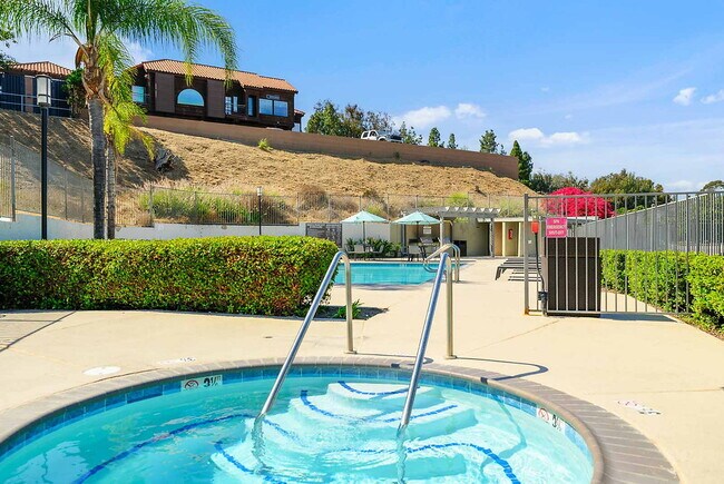 Building Photo - Bonita Cedars