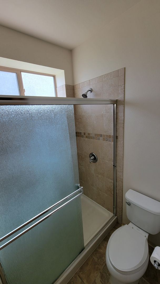Building Photo - Kahiwelo at Makakilo 3 bedroom home for rent