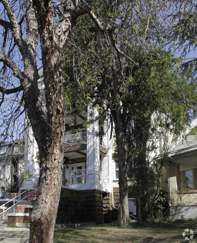 Building Photo - Arlington Apartments