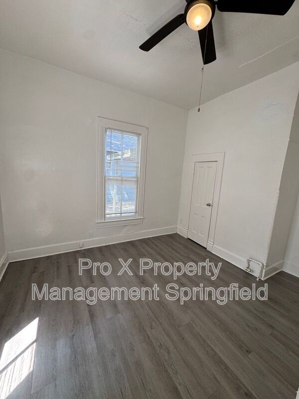 Building Photo - 618 W Calhoun St