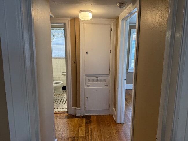 Building Photo - 2414 Poplar St