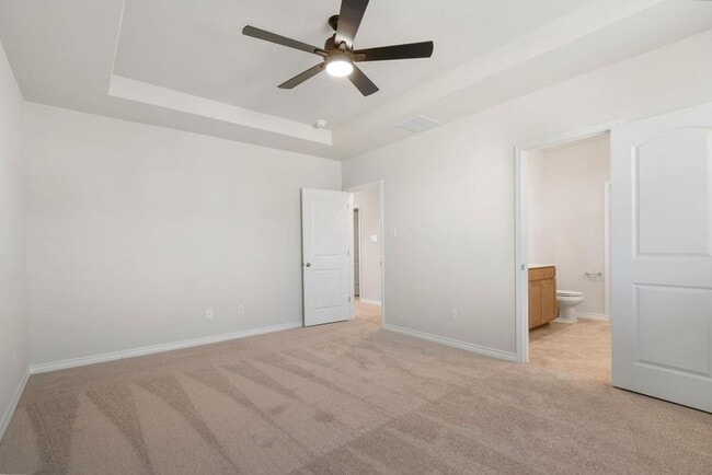 Building Photo - 108 Woodrow Ln