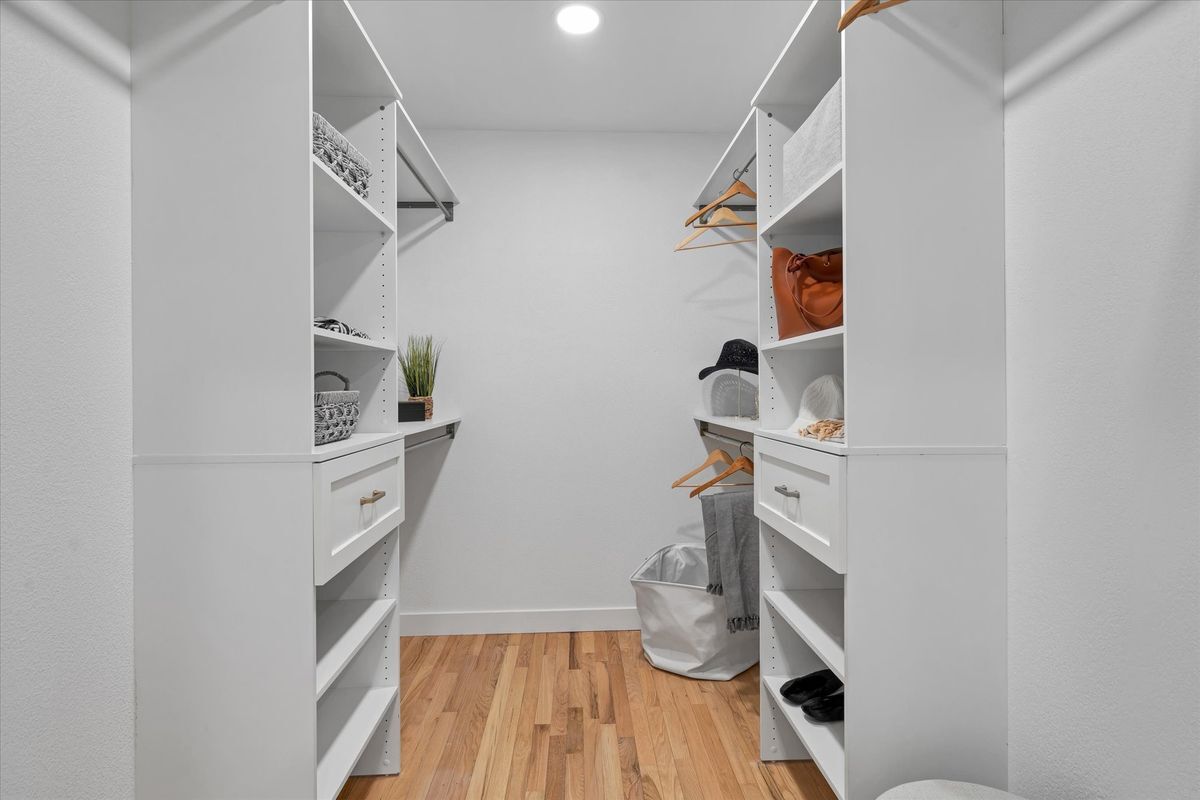 Building Photo - 4662 Britcastle Dr