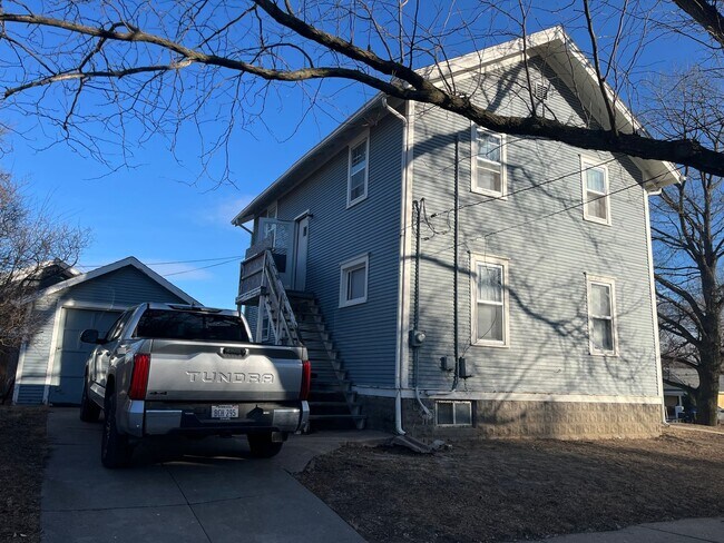 Building Photo - Available MAY- 5BR Gifford Park