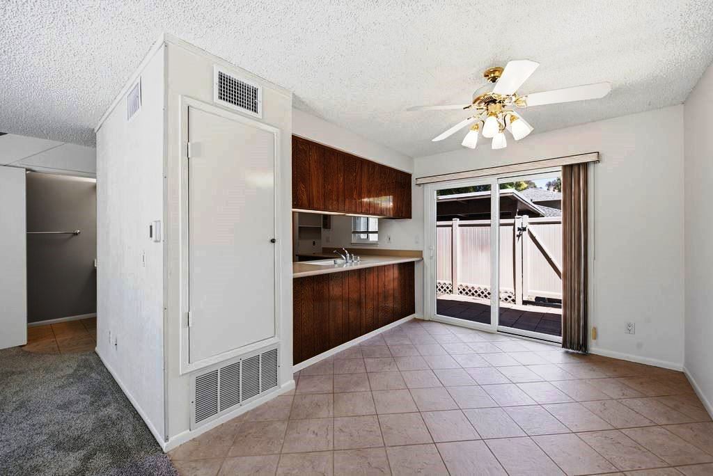 Building Photo - 28832 Conejo View Dr