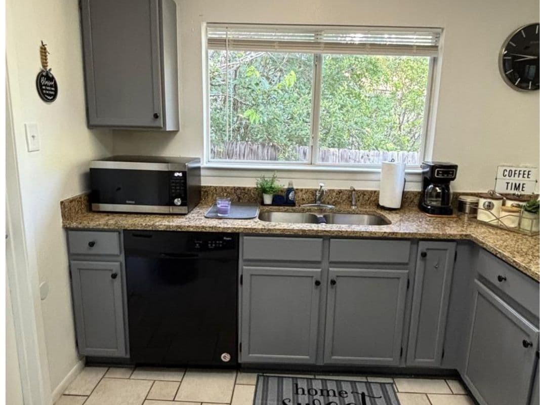 Building Photo - 7306 Huntwood Cir