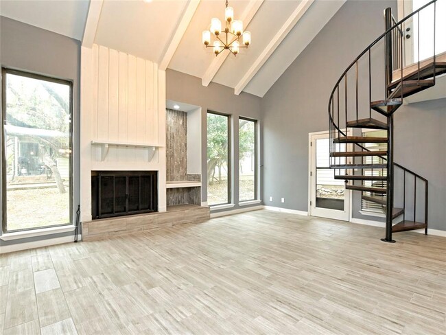 Building Photo - 44 Casa Verde St