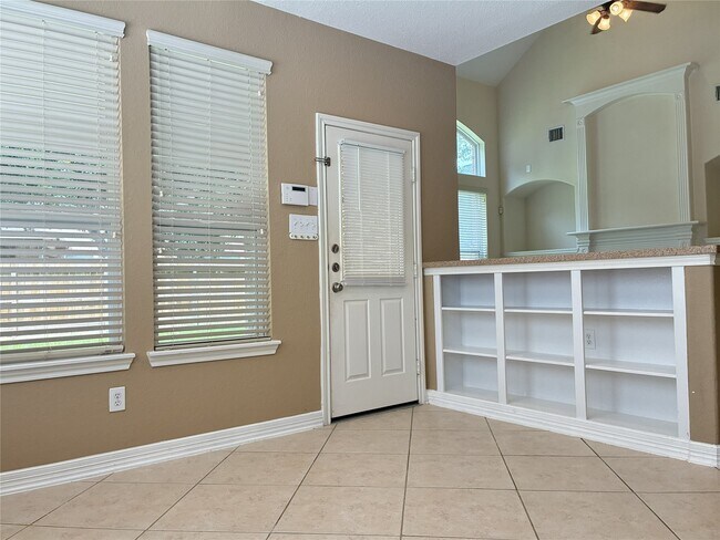 Building Photo - 14207 Parable Ct
