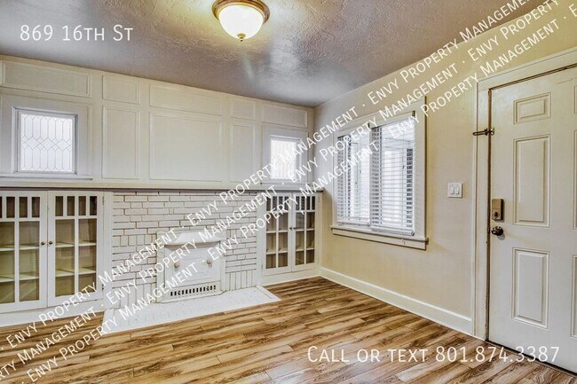Building Photo - 869 16th St