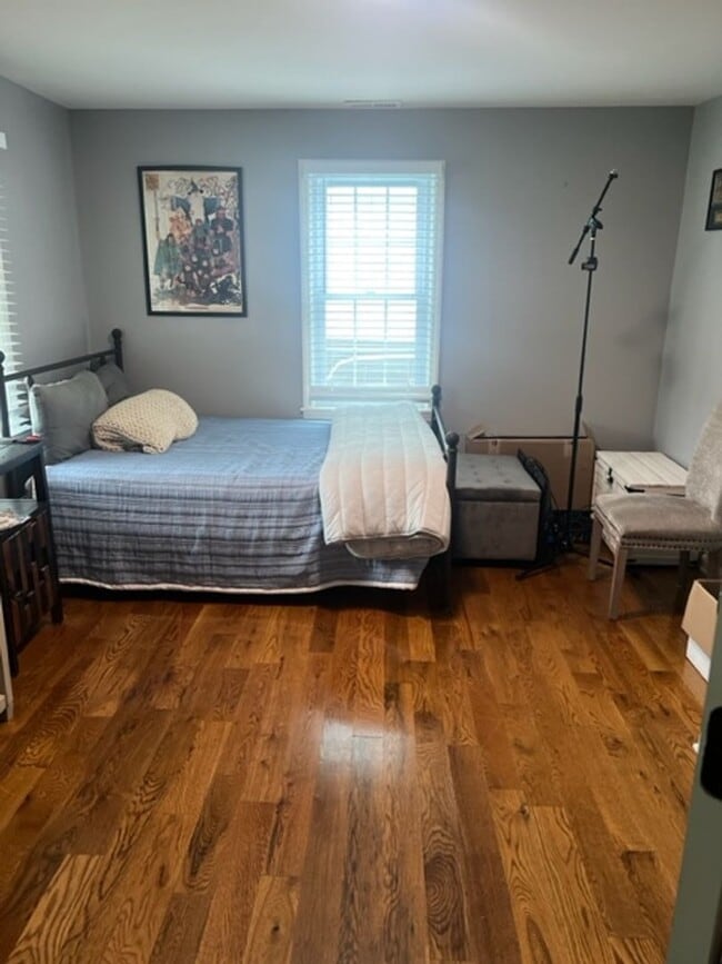 Building Photo - Charming 2 Bed/ 1 Bath home in Madison wit...