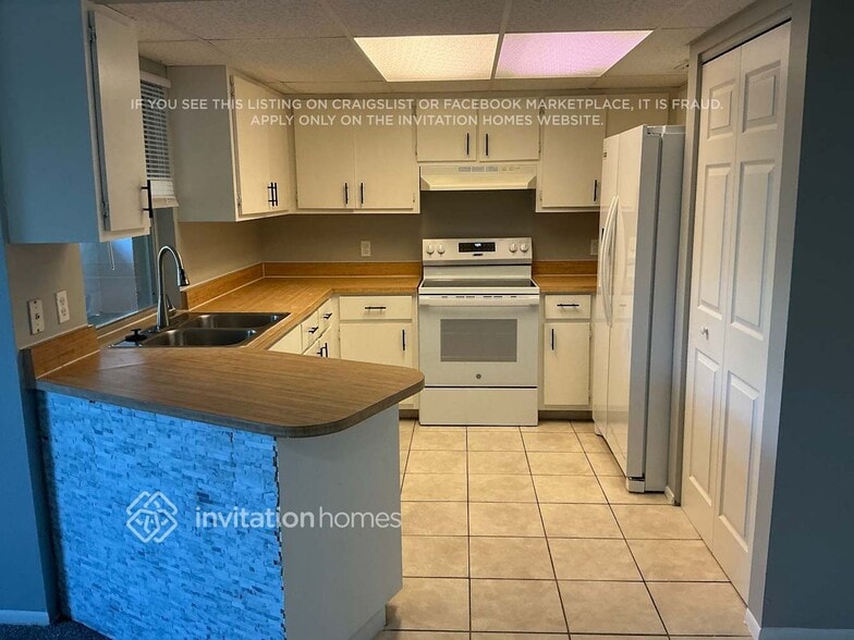 Building Photo - 1123 SE 34th St