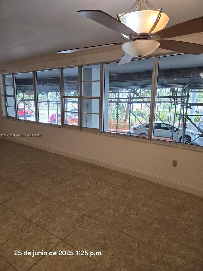 Building Photo - 5255 Collins Ave