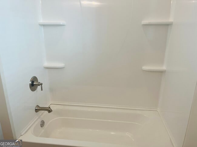 Building Photo - 103 Gardenia Ln