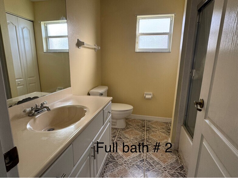 Building Photo - 1092 Egret Lake Way