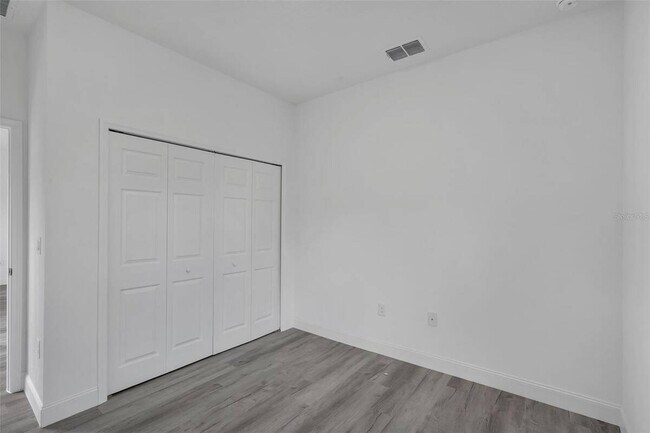 Building Photo - 2211 SW 153rd Pl Rd