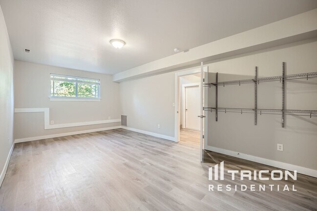 Building Photo - 14716 69th Ave Ct E