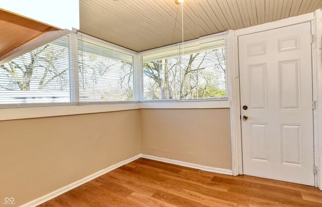 Building Photo - 1247 Wright St