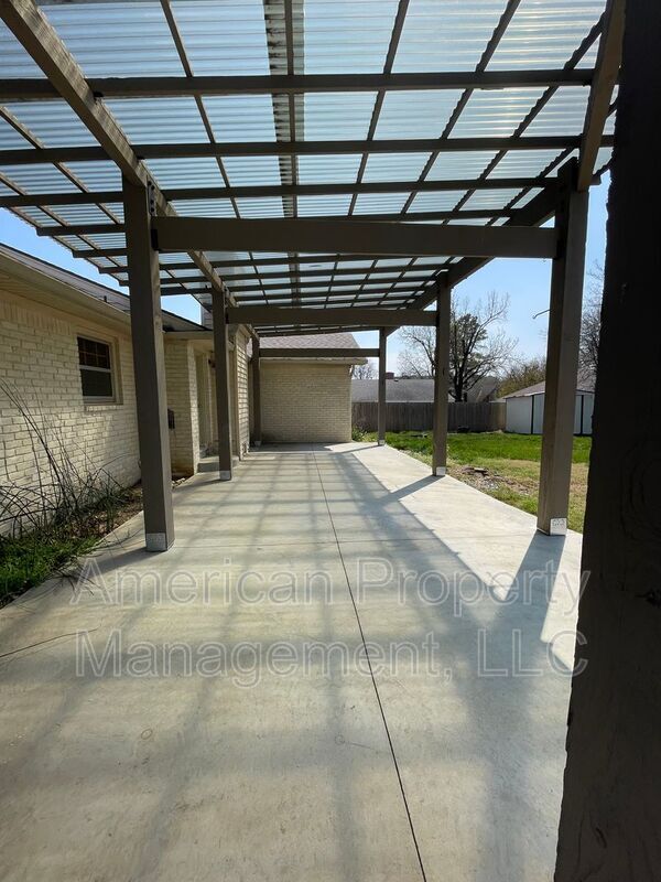 Building Photo - 3756 S Braden Pl