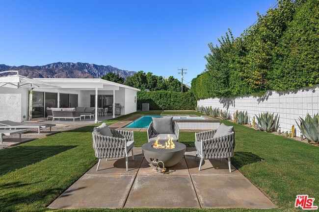 Building Photo - 2326 E Finley Rd