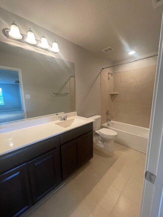 Building Photo - 22427 Carriage Bush