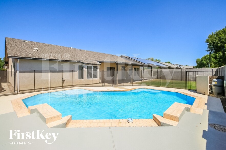 Building Photo - 3645 E Shapinsay Dr