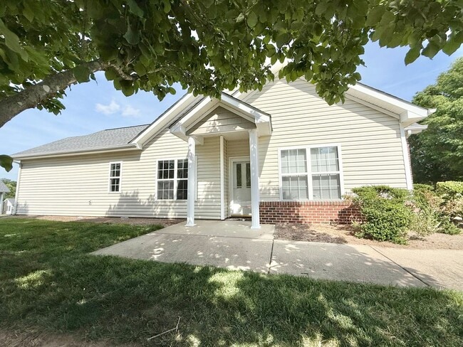 Building Photo - Newly Remodeled 2BD, 2BA Corner Lot Raleigh Townhome in a Great Location with HOA Amenities