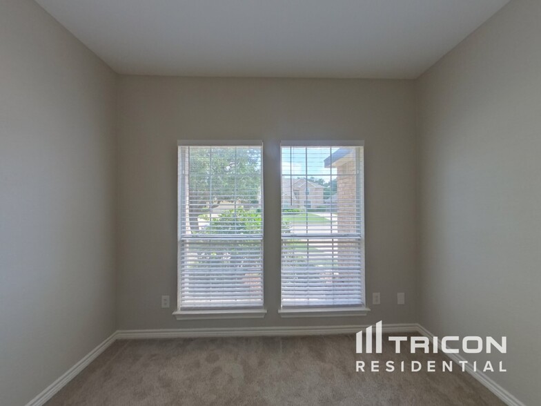Building Photo - 7720 Brook Meadow Ln