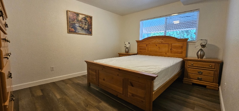 Building Photo - 1626 Huson Dr