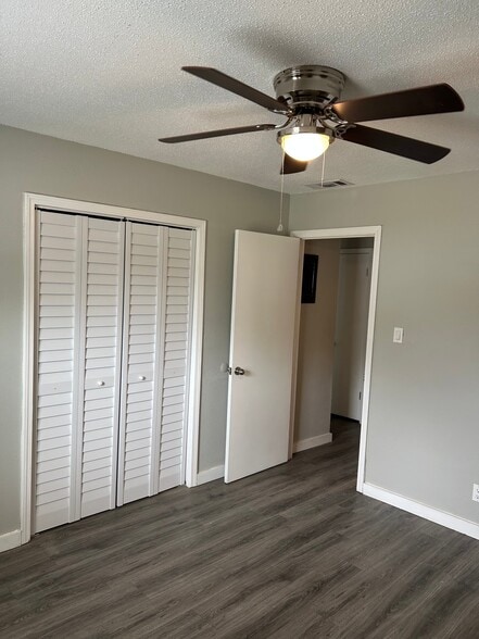 Building Photo - 2508 Oak Forest Dr