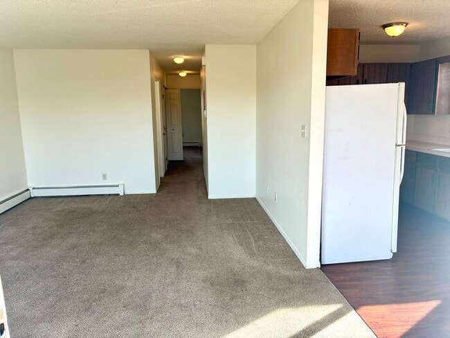 Building Photo - ***1/2 OFF THE FIRST MONTH"S RENT ***MOST UTILITIES INCLUDED***Cute 3 Bdrm, 1 Bath in Loveland