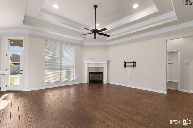 Building Photo - 4824 Olivia Ln