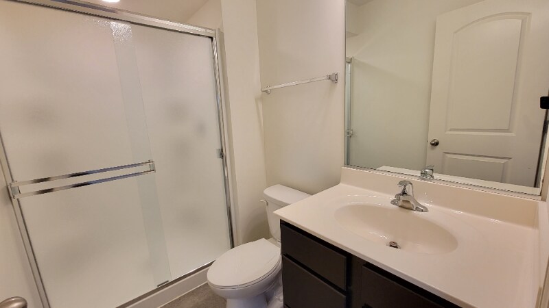 Building Photo - 200 Goldenrod Dr