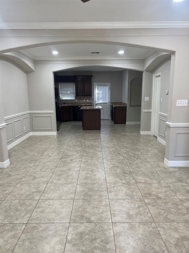 Building Photo - 5600 Alvin A Klein Dr