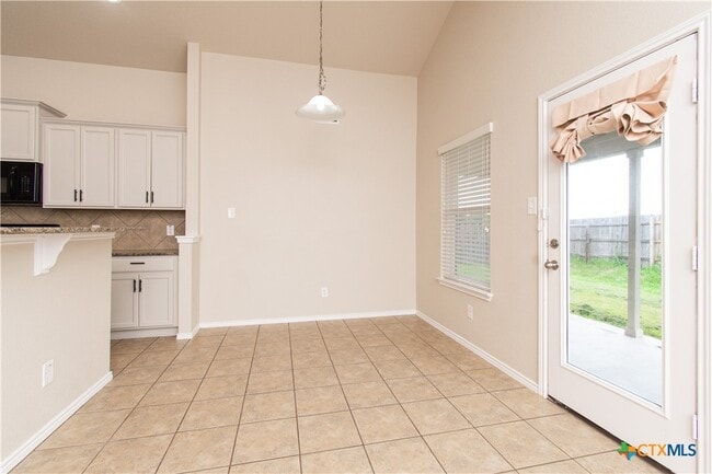 Building Photo - 5409 Rimes Ct