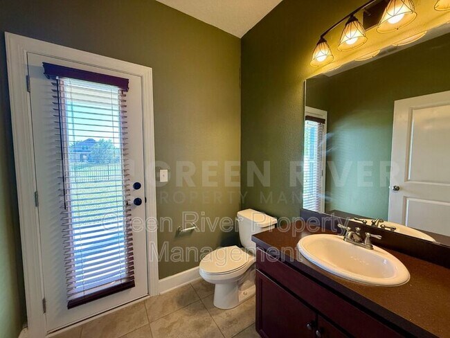 Building Photo - 4019 Cormorant Ln