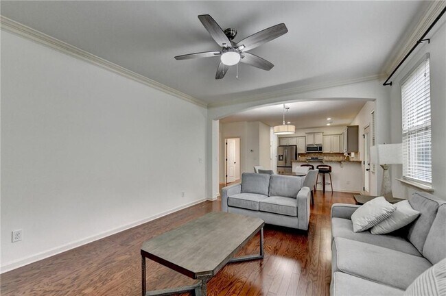 Building Photo - 5013 Groover Dr