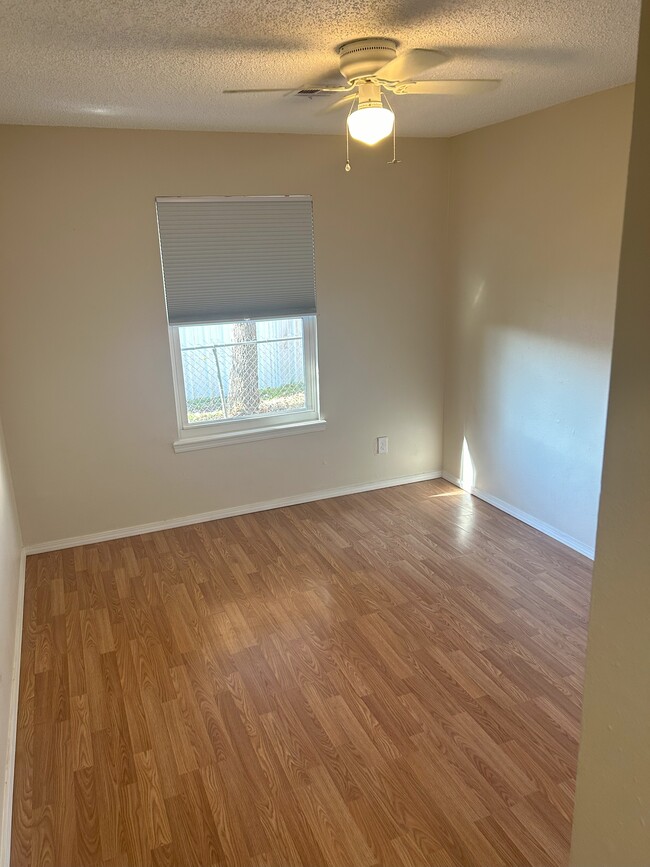 Bedroom 2 - 104 N Wildhorse St