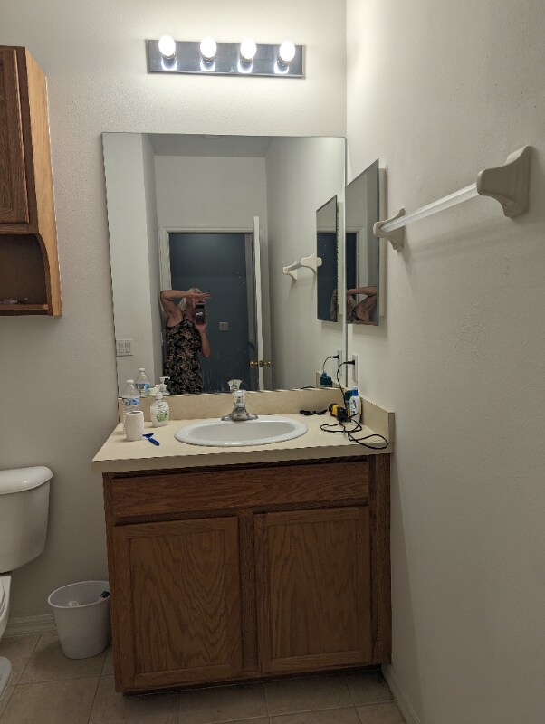 Building Photo - 2270 Mulberry Ln