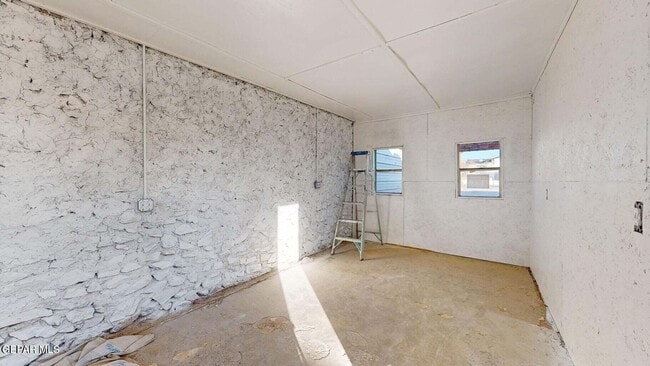 Building Photo - 3420 Harrison Ave