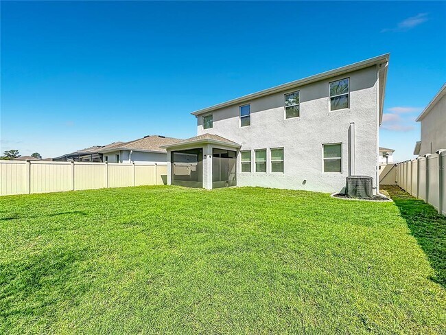 Building Photo - 13071 Brookside Moss Dr