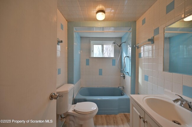 Building Photo - 1309 Wood St