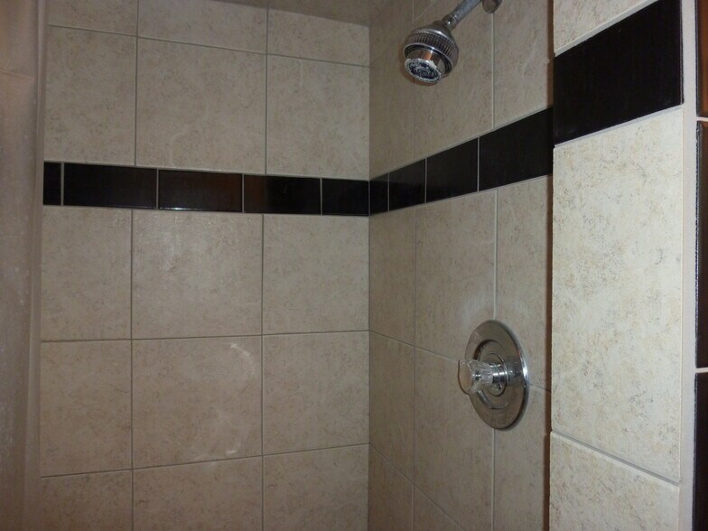 Building Photo - 4047 S Madelia St