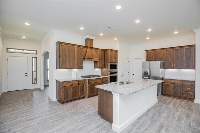 Building Photo - 2509 Westbrook Lp