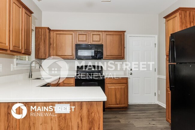 Building Photo - 120 Hollow Ct