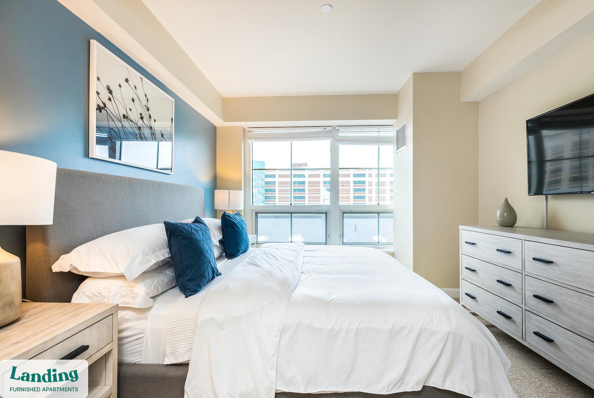 Building Photo - 1215 N Fayette St