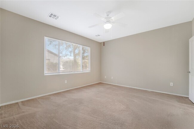 Building Photo - 2560 Crater Rock St