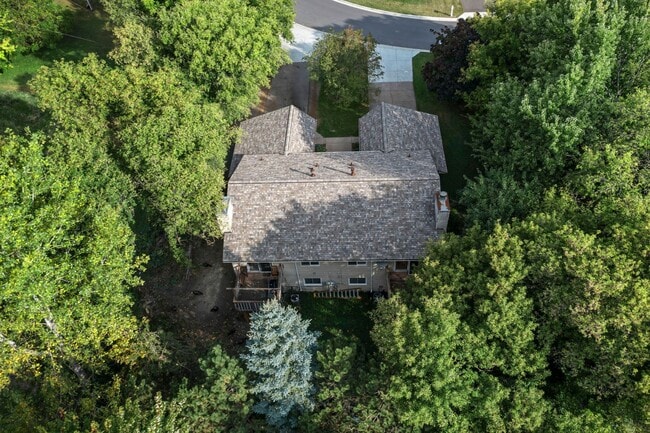 Building Photo - 3 Bedroom Golden Valley Home