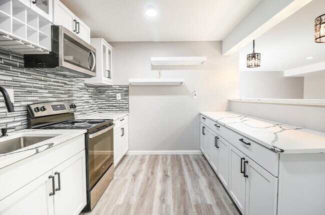 Building Photo - Now Available for Lease – Executive Home i...